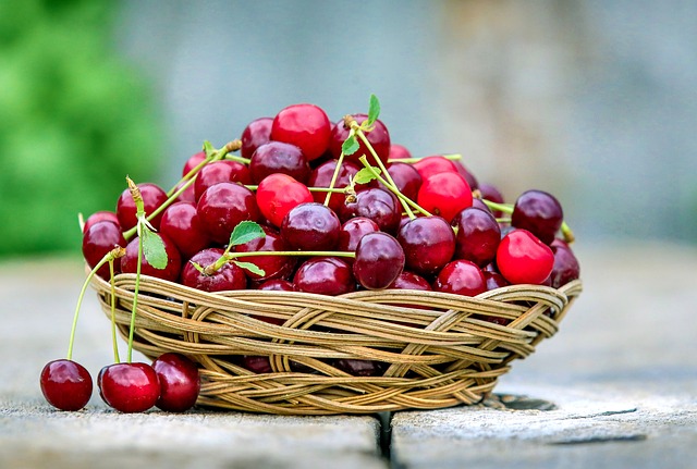 cherry fruit benefits
