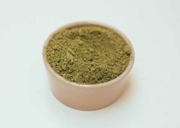 benefits of bhringraj powder